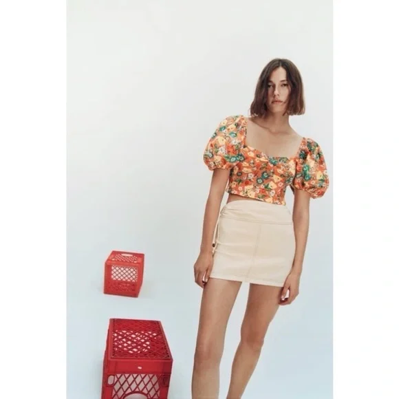 [Zara] Floral Balloon Sleeve Top - Picture 2 of 7